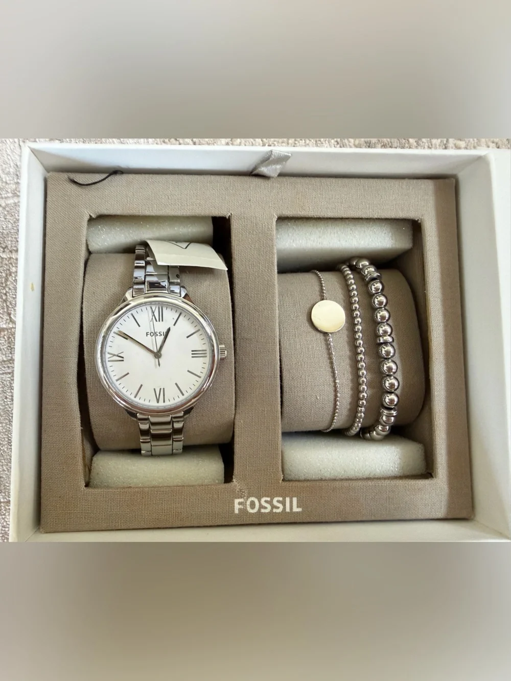 Fossil Suitor Women’s Watch & Bracelet Gift Set BQ3542SET